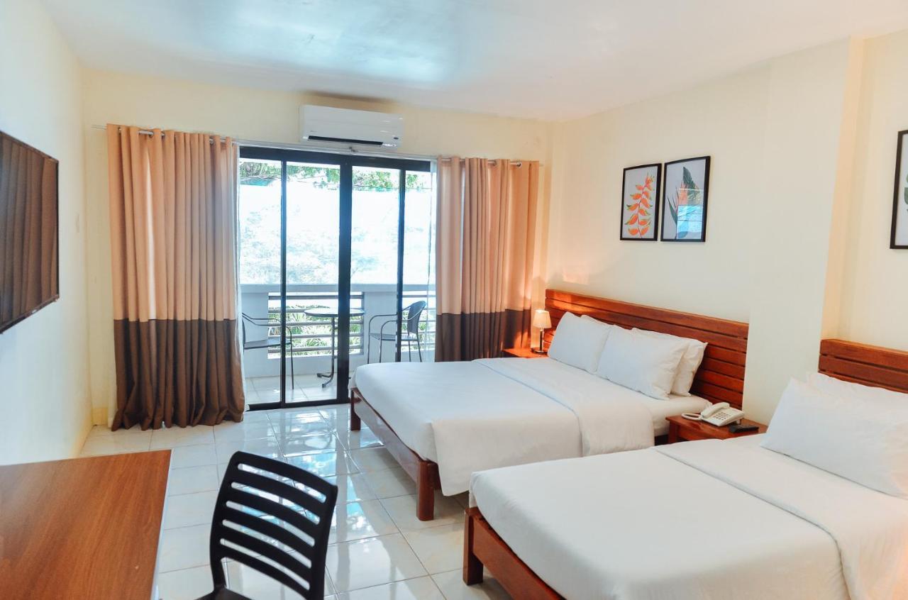 Fernando'S Hotel Sorsogon Exteriör bild