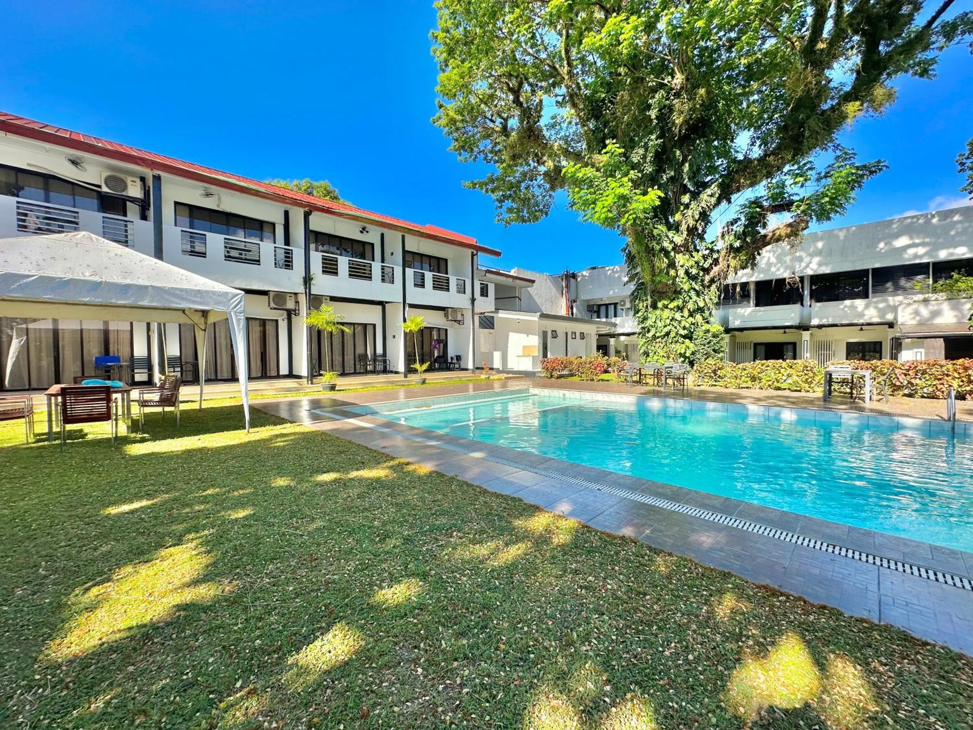 Fernando'S Hotel Sorsogon Exteriör bild